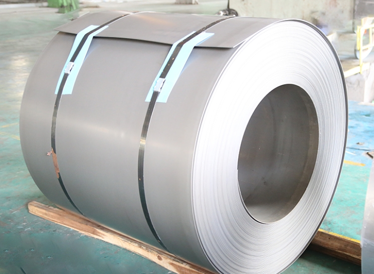 THÉP CÁN NÓNG TẨY GỈ PHỦ DẦU