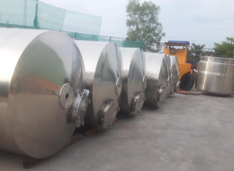 GIA CÔNG BỒN BỂ INOX CÔNG NGHIỆP