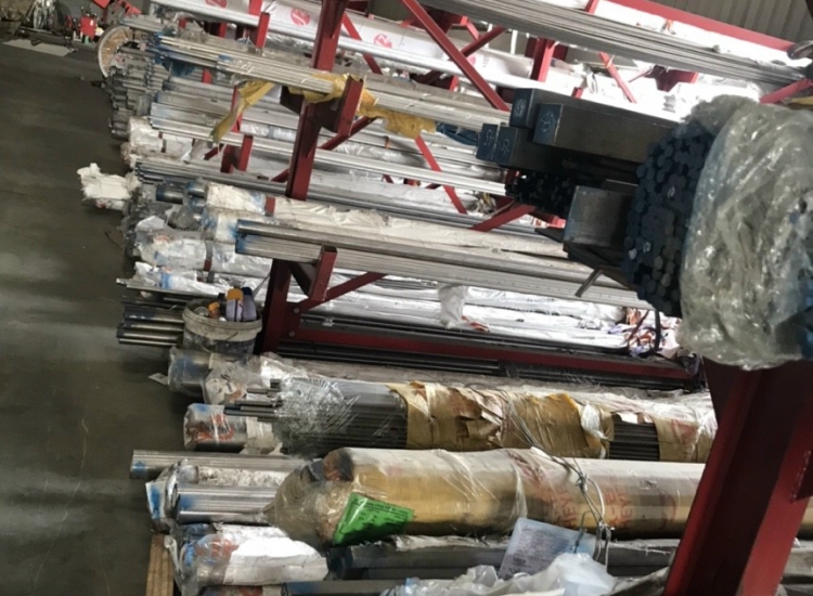 CÂY ĐẶC(LÁP ) INOX 303 và 303 Cu.