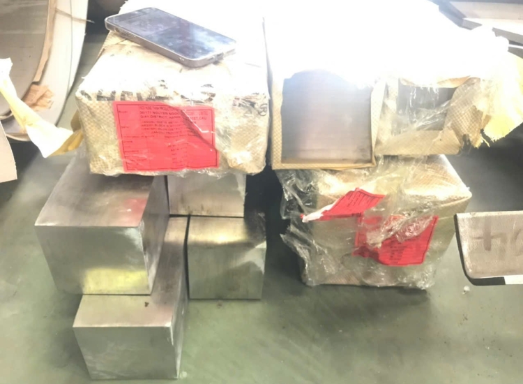 CÂY ĐẶC ( LÁP)- 304