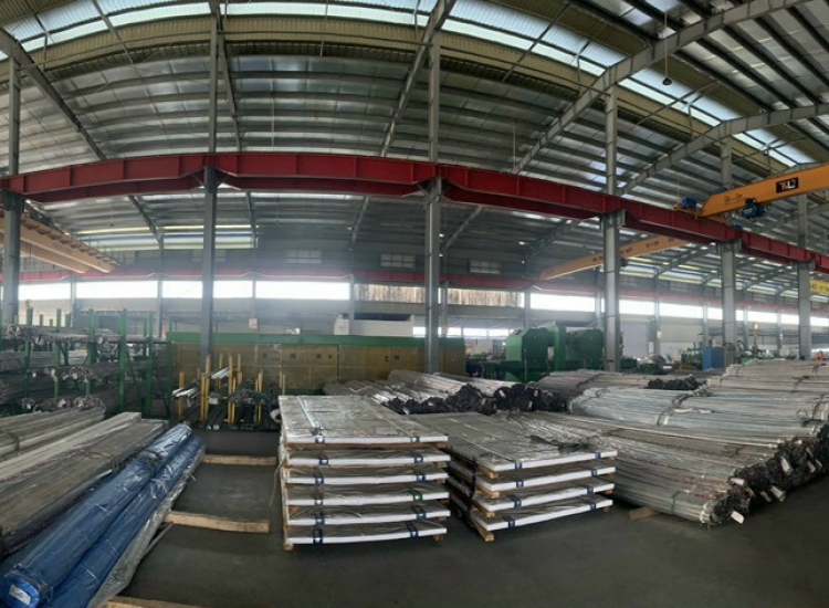 HỘP VUÔNG INOX 304 - 200*200*6.0MM