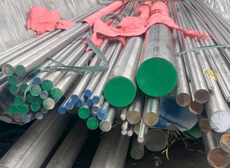 LÁP TRÒN ĐẶC 304- PHI 230|STAINLESS STEEL 304 ROUND BAR , Diameter 230mm