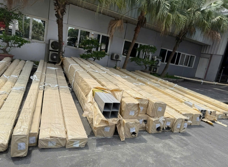 HỘP VUÔNG INOX 304/316 89.9 x 89.9 x 4.0MM