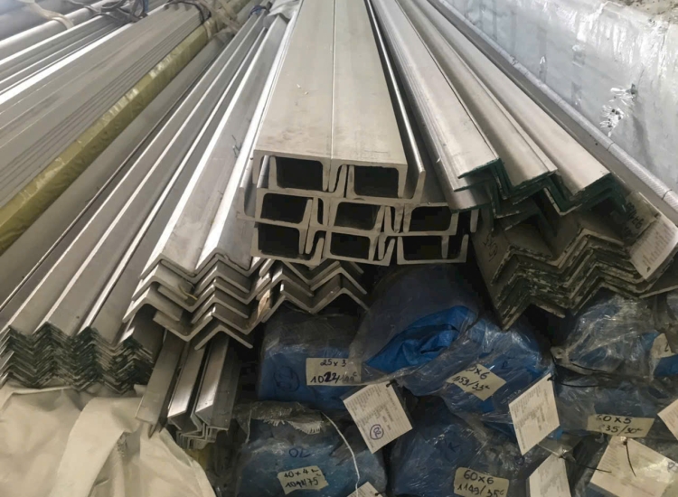 VÊ ĐÚC INOX 316/316L: 50 x 50 x 6.0 x 6 m