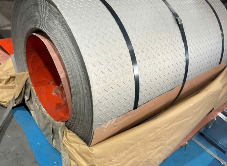 TẤM INOX DẬP GÂN